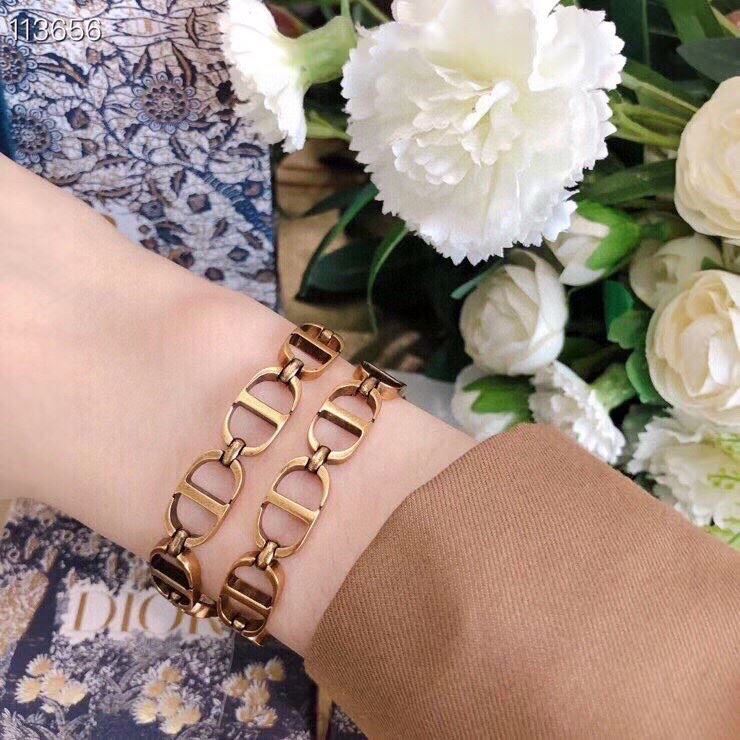 chr1st1an D10r necklaces